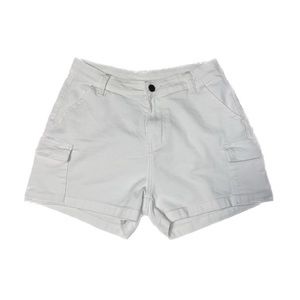 NWOT Vetinee White Cargo Shorts